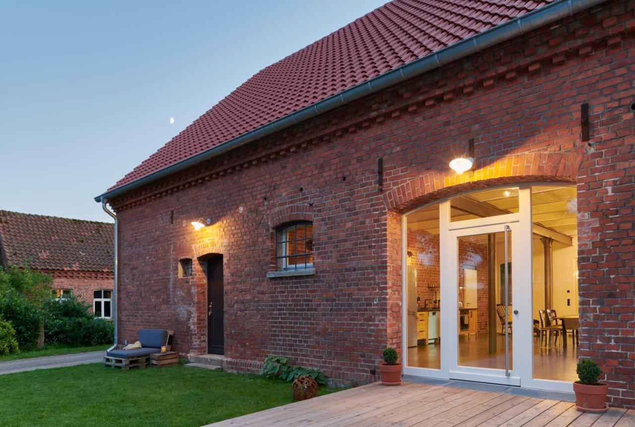 Re~Barn - Modern Country Stay Essel Dış mekan fotoğraf